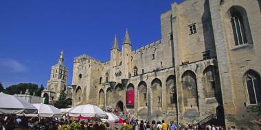 tourist bureau avignon