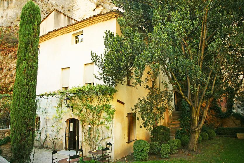 Musée Bibliothèque François Pétrarque Avignon et Provence