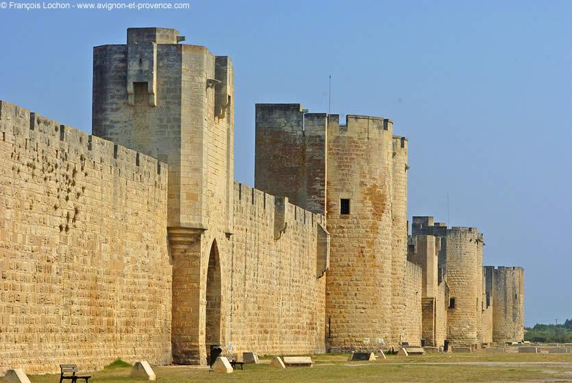 aigues mortes chateau