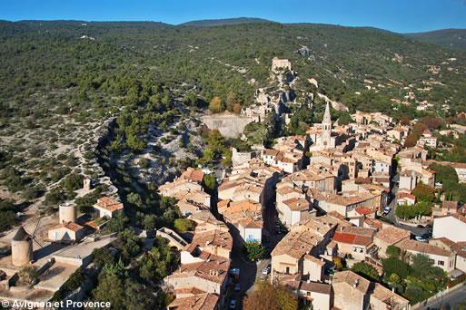 village de saint saturnin les apt