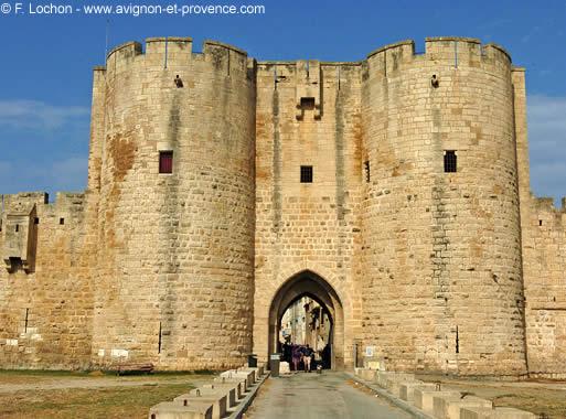 aigues mortes france tourist information